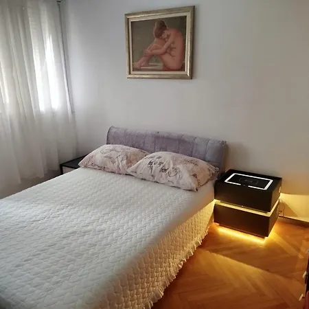 Gala With Free Parking Near Old Town * Split