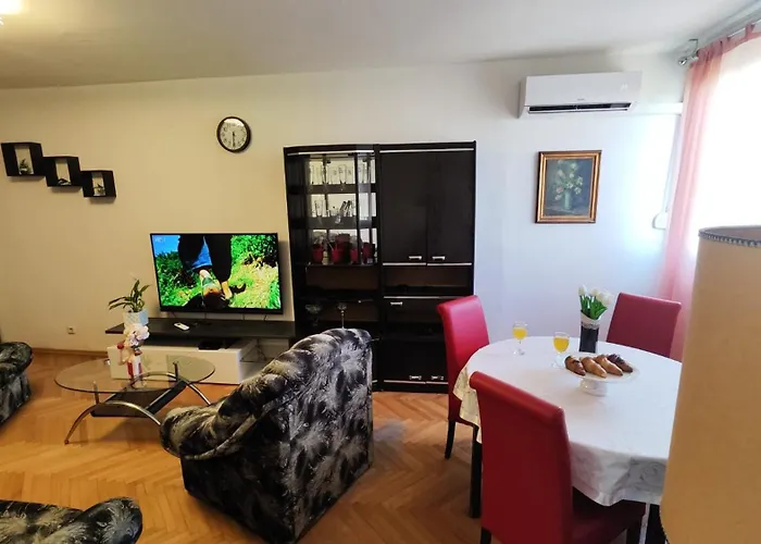 Gala With Free Parking Near Old Town * スプリト